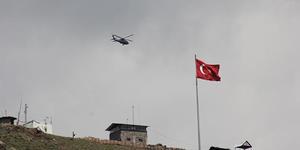 Hakkari'nin Çukurca ilçesinde güvenlik güçleriyle PKK'lı teröristler arasında çıkan çatışmada 2 asker şehit oldu, 2 asker yaralandı. 

 ( Sayim Harmancı - Anadolu Ajansı )