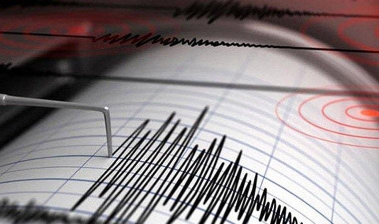 Manisa Kırkağaç merkezli deprem Aydın'da kuvvetli sallantıyla hissedildi.
Kandilli Rasathanesi bilgilerine göre, bugün saat 14.26'da 5.1 büyüklüğünde deprem kaydedildi. Merkez üssü Manisa Kırkağaç olan deprem yerin 11.8 kilometre derinliğinde meydana geldi.