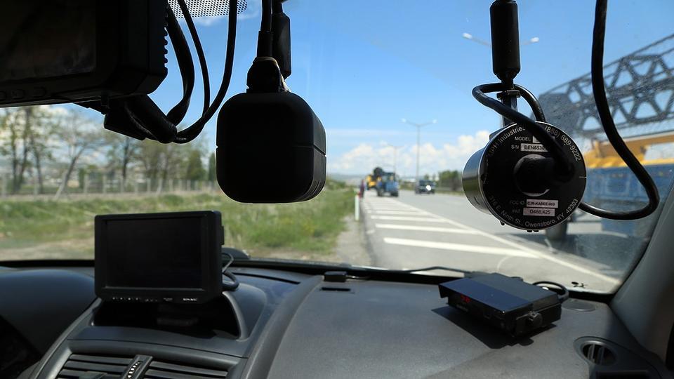 Polis sorumluluk bölgesinde 31 Ağustos-1 Eylül'de yapılan radarla hız kontrollerinde 42 bin 206 araç ve sürücü denetlendi. ( Cankut Taşdan - Anadolu Ajansı )