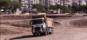 İzmir'de kamyonun çarptığı kişi hayatını kaybetti