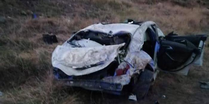 Afyonkarahisar'da uçuruma yuvarlanan otomobilin sürücüsü öldü, 1 kişi ağır yaralandı. ( AA - Anadolu Ajansı )