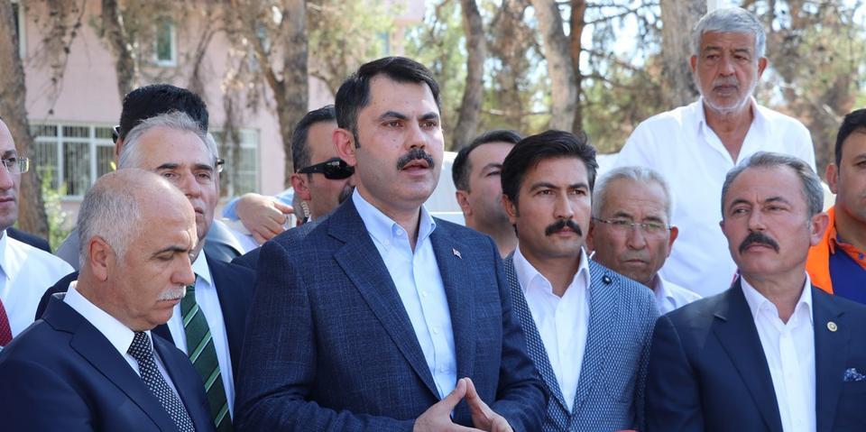 Çevre ve Şehircilik Bakanı Kurum, Denizli'deki depremden etkilenen Bozkurt ilçesinde 150, Çardak ilçesinde 100 konut ve 2 cami için yapım talimatı verdiklerini ifade etti. ( Tolga Albay - Anadolu Ajansı )