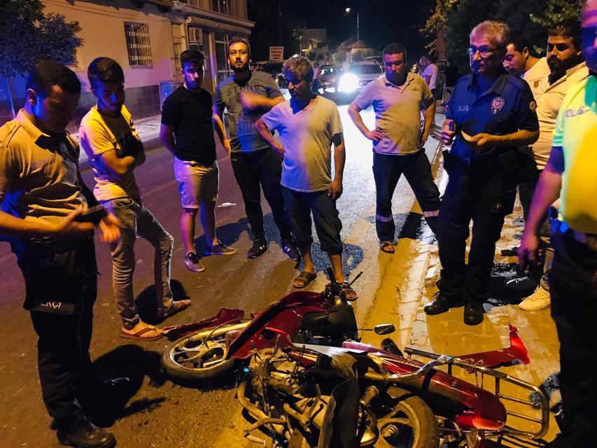 Aydın'ın Çine ilçesindeki trafik kazasında 1 kişi yaralandı. ( Murat Şenbaklavacı - Anadolu Ajansı )