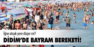 Didim'in dünyaca ünlü Altınkum plajı Kurban Bayramına 1 gün kala yoğunluk oluştu. ( Bahri Aşık - Anadolu Ajansı )