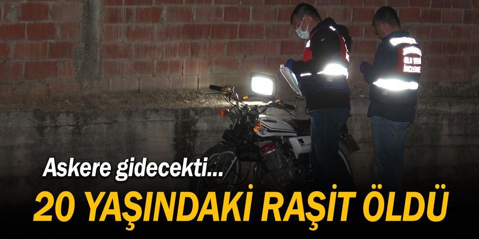 İzmir’in Ödemiş ilçesinde, motosikletin beton duvara çarpması sonucu 1 kişi öldü, 1 kişi yaralandı. ( Turgay Konuralp - Anadolu Ajansı )