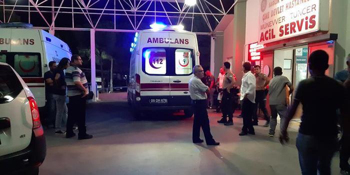 Aydın'ın Çine ilçesinde düğünde av tüfeğiyle havaya ateş açılması sonucu 4 kişi yaralandı. 112 Acil Servis ekiplerince Çine Devlet Hastanesi'ne kaldırılan yaralıların hayati tehlikelerinin bulunmadığı öğrenildi. ( Murat Şenbaklavacı - Anadolu Ajansı )