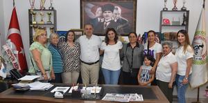 CHP'li Kadınlardan Başkan Kaya'ya ziyaret