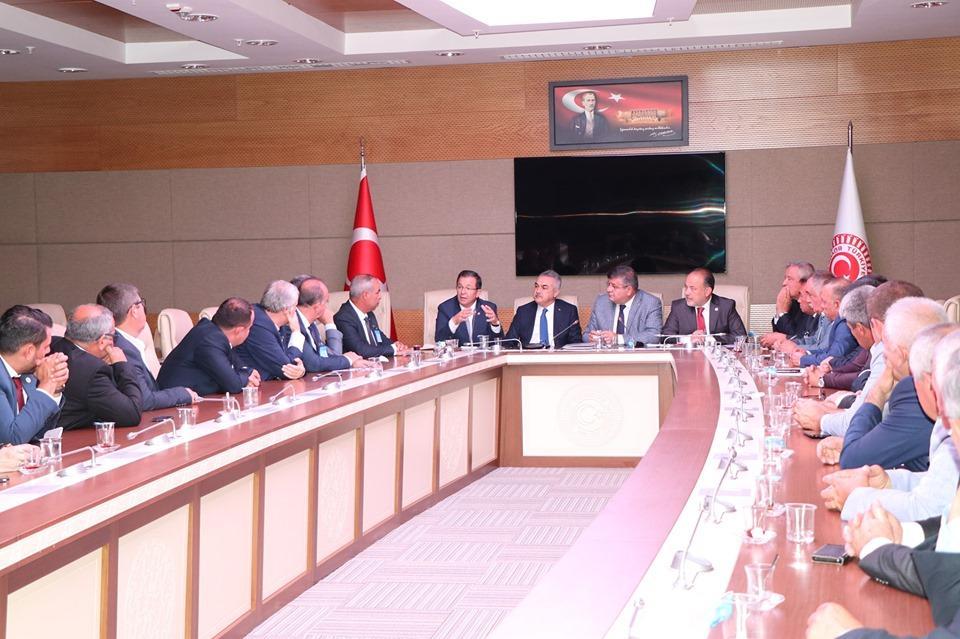 Aydınlı çiftçilerin temsilcileri Ankara’ya çıkartma yaptı.
