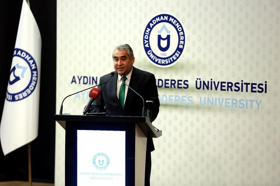 Adnan Menderes Üniversitesi Rektörü Prof. Dr. Bülent Kent