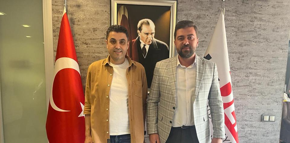 Zafer Partisi Efeler Belediye Başkan Adayı Şafak Ateş, gazeteci Emin Aydın’ın hazırlayıp sunduğu, tvDEN ekranlarında yayınlanan “Baş Başa” programının konuğu oldu.