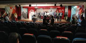 MHP Datça İlçe Başkanı Gökhan Akyel, kongrede yeniden seçilerek güven tazeledi. ( Sebiha Arslan - Anadolu Ajansı )