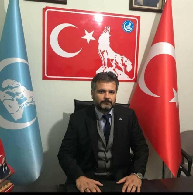 MHP Buharkent İlçe Başkanı Mustafa Çakır ile babası Ümit Çakır, yakalandıkları Kovid-19 nedeniyle tedavi altına alındı.