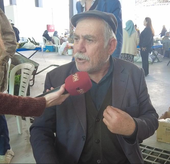 “Ben isim vermek istemiyorum. Kimin ismini versem öteki darılacak. Sandıkta karar vereceğim. Ben Topçam’dayım. Topçam’da su bol ben susuzum. Ben Çine merkezin sorunlarını bilmem Topçam’ın sorunlarını bilirim. Orada şebeke yok sususuz. Yollarımızda maden sıkıntısı. Yollarımız dar. Yollar dar olduğu için bizim taksiler içine kurt girmiş davar gibi gidiyor biz kenara kaçıyoruz. Sorunumuz çok”