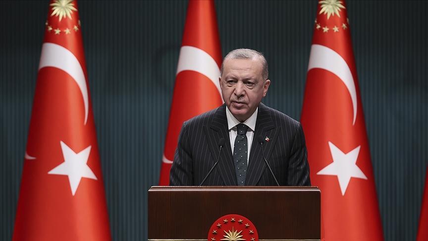 Cumhurbaşkanı Recep Tayyip Erdoğan'ın, bugün Kabine Toplantısı'nın ardından esnafa yönelik yeni destekleri içeren müjdeler açıklaması bekleniyor.